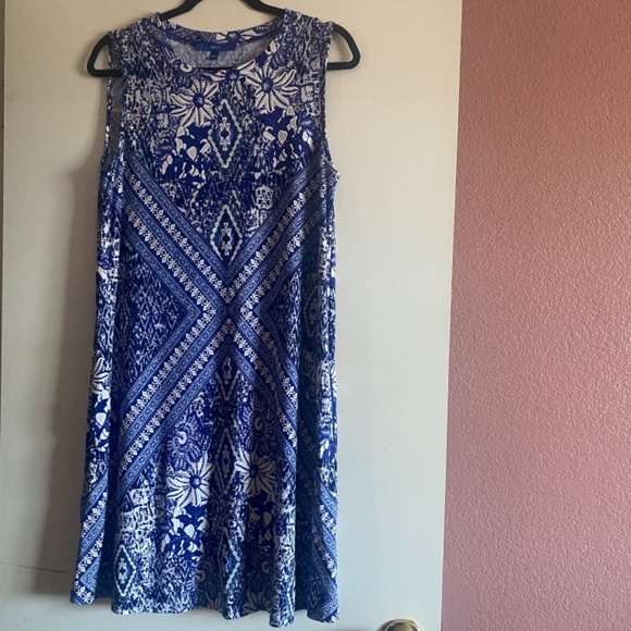 Apt 9 Blue and White Dress - Picture 4 of 4